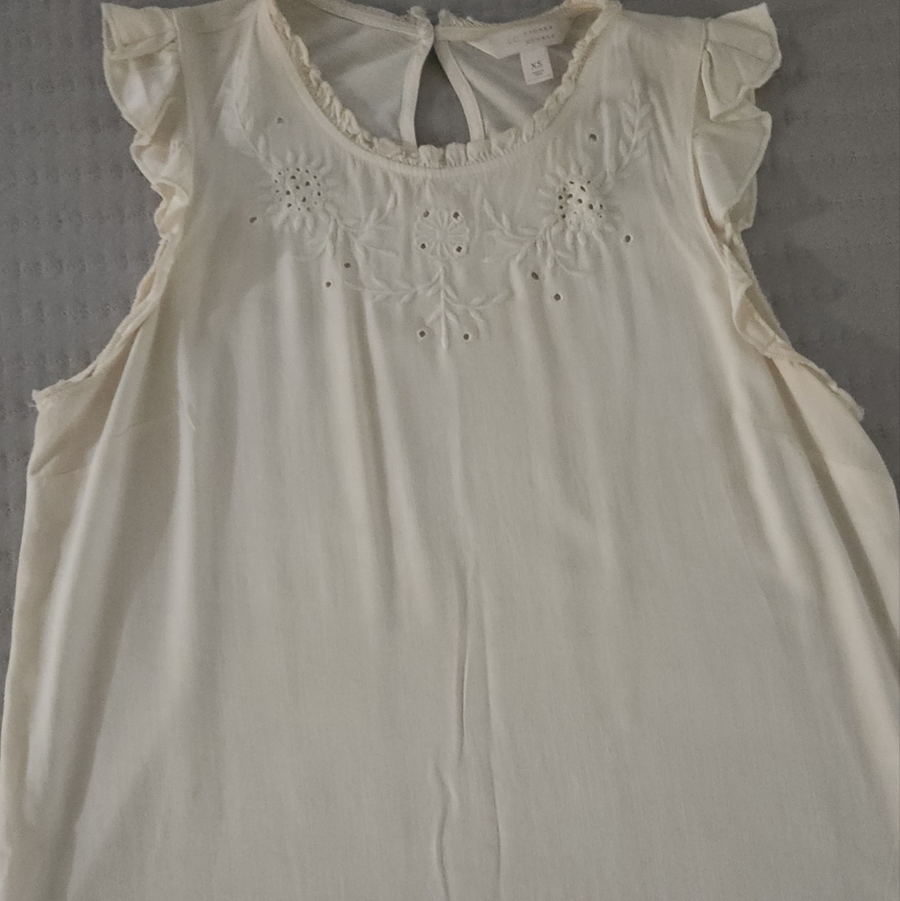 LC Lauren Conrad Cream Ruffled Sleeveless Blouse